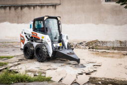 Bobcat S550 full