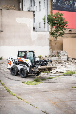 Bobcat S550 full