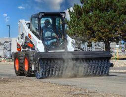 Bobcat S650 full